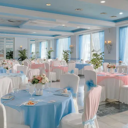 Hotel Hotiday 4*